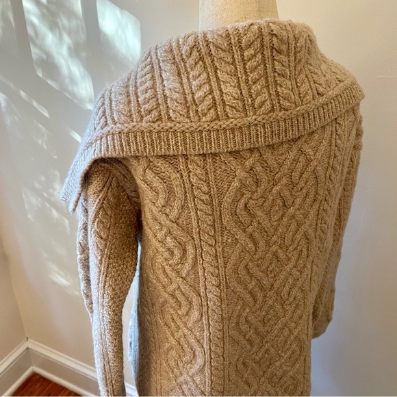 Aran Mor 100% Wool Irish Cable Knit Cardigan Sweater Oatmeal Size L - Picture 3 of 8